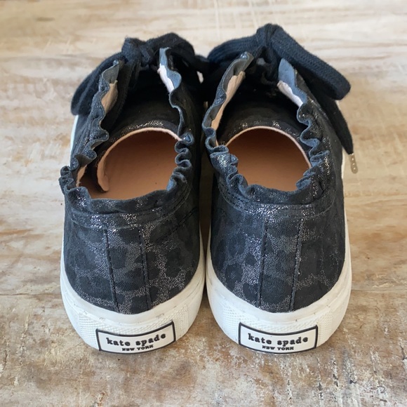 Kate Spade Lynn Metallic Leopard Sneaker {Blk/Gry} - Picture 4 of 8